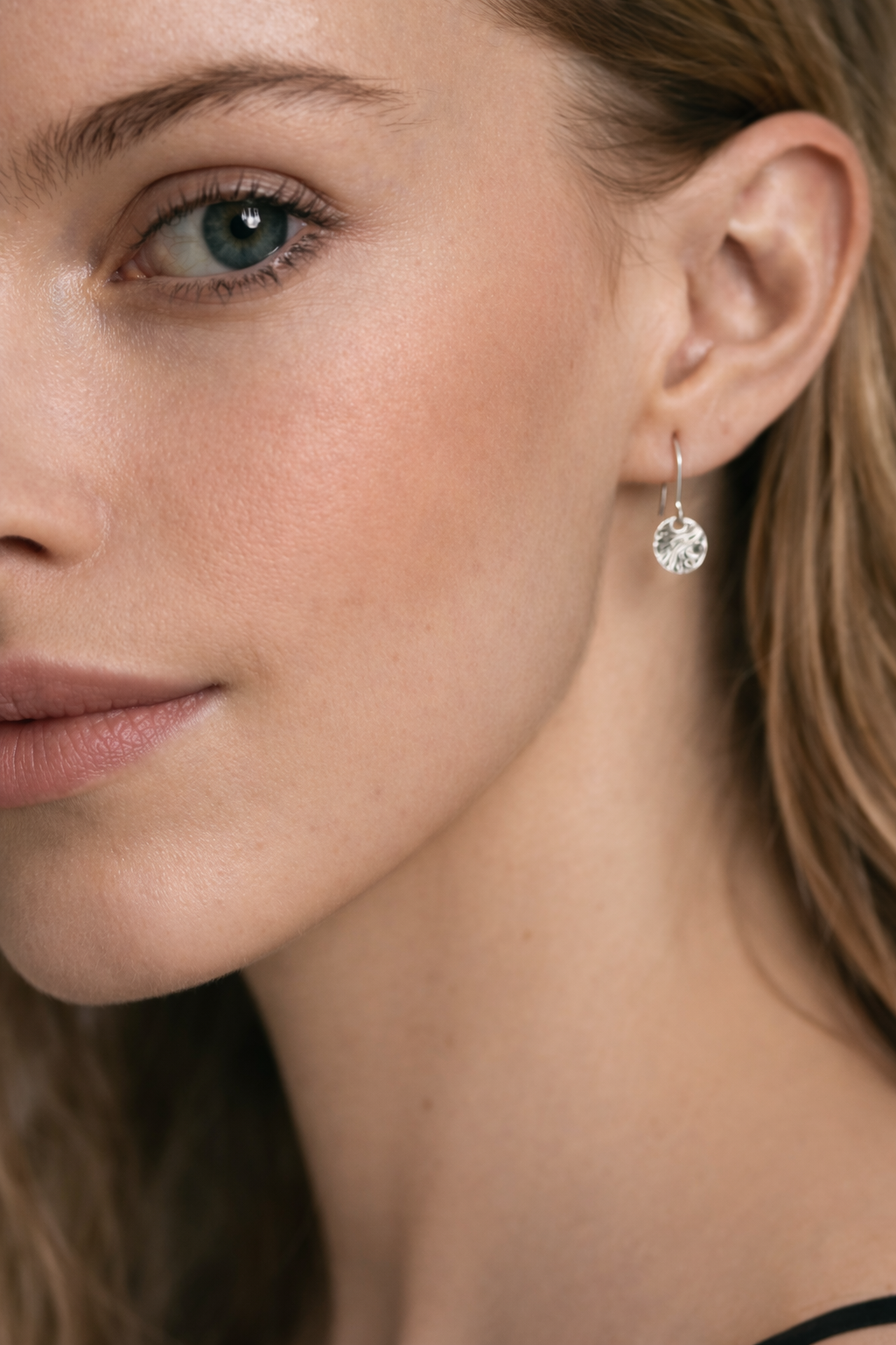 ECLIPSE: THE MOON EARRINGS