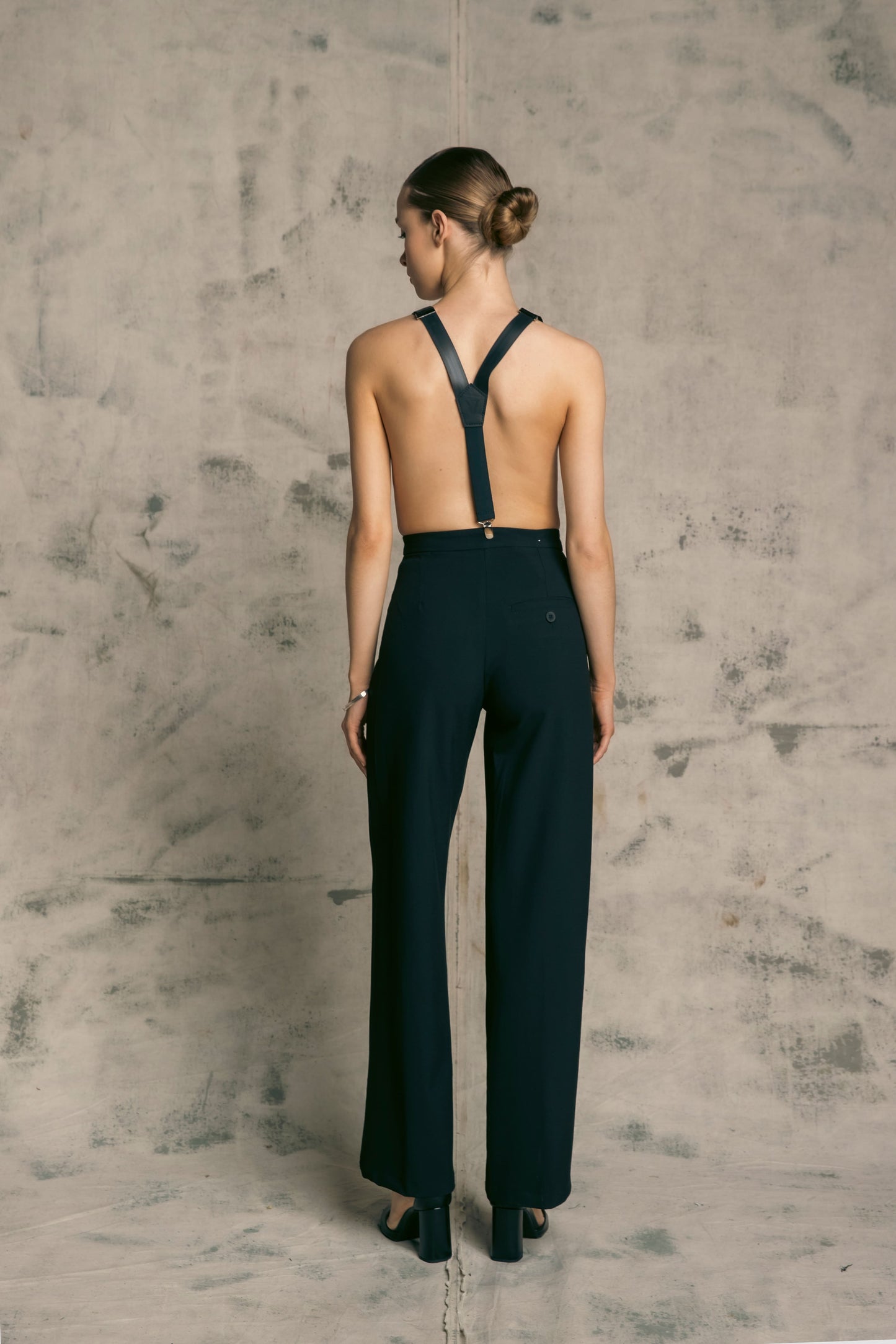 LE DAUPHIN: THE ROYAL BRACES